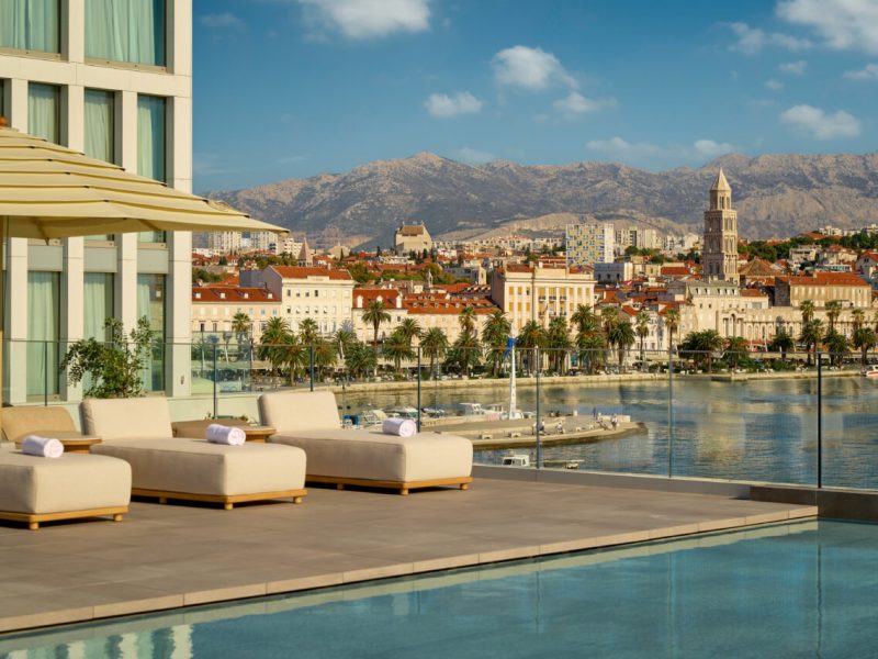 Pool terrace 3