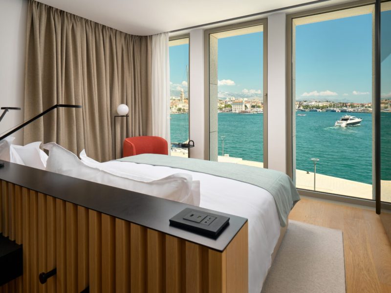 Superior sea view 2